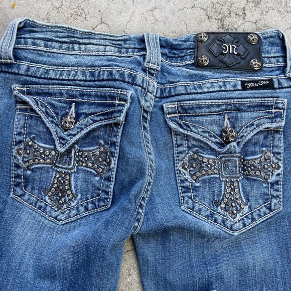 Miss Me Boot Bling Flap pocket rhinestone jeans distressed Sz 28 - Picture 1 of 7